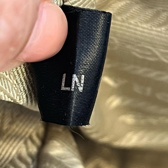 PRADA - Authentic Handbag - Cream - Picture 11 of 17